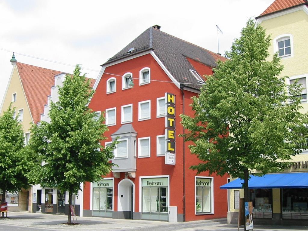 Stadt-Gut-Hotel Altstadt-Hotel Stern Neumarkt in der Oberpfalz Exterior foto